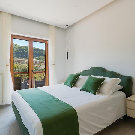 Mifra Suites Сорренто Екстер'єр фото