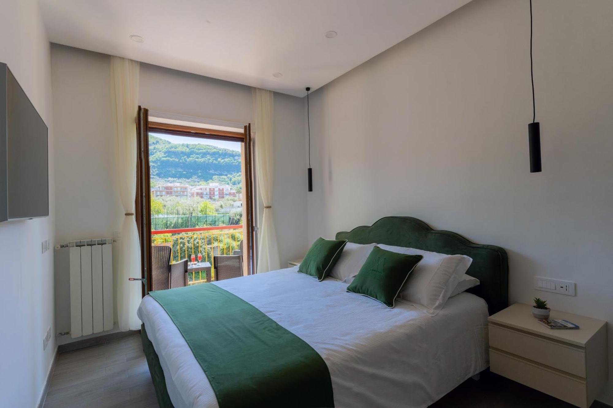 Mifra Suites Сорренто Екстер'єр фото