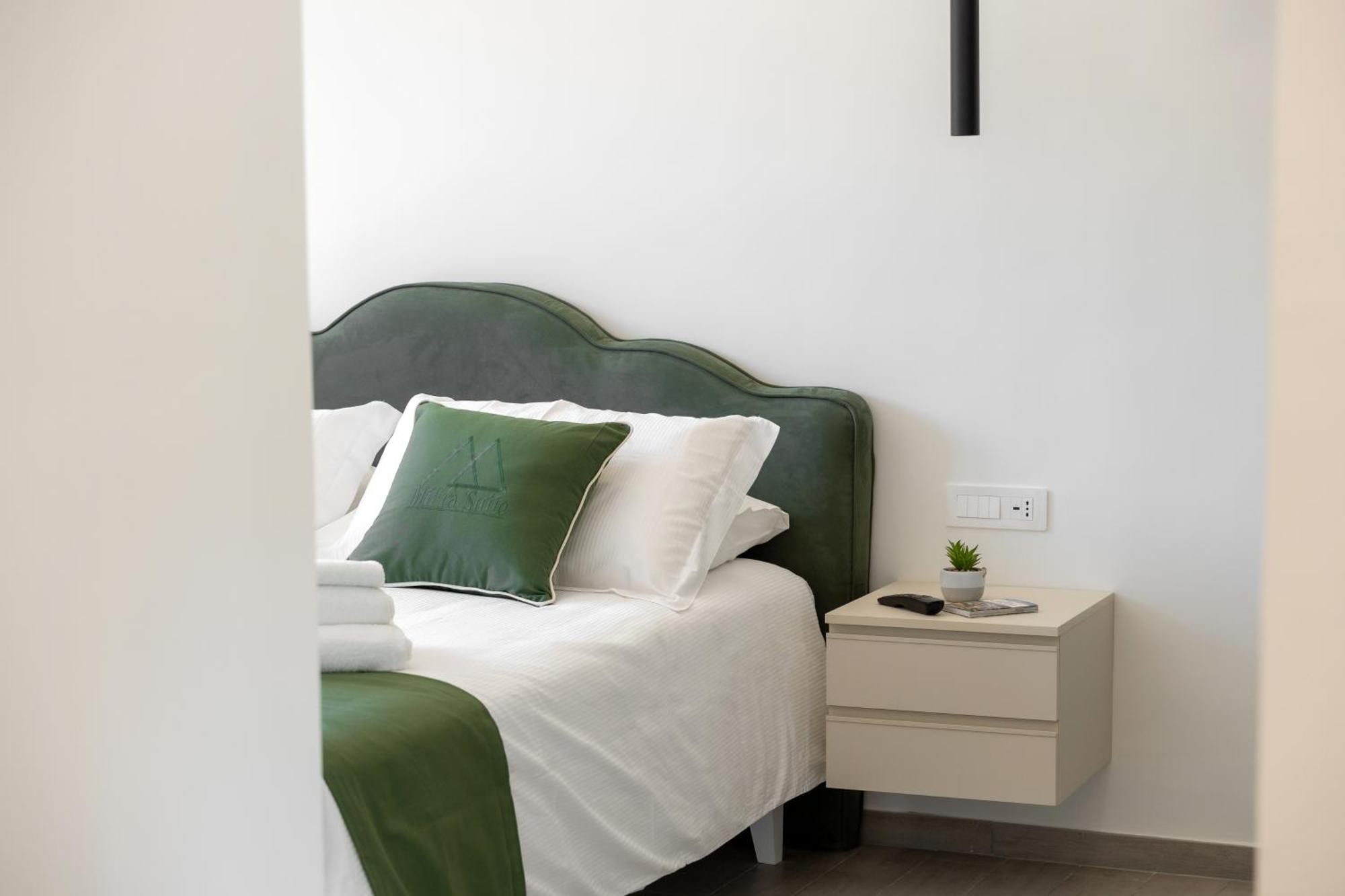 Mifra Suites Сорренто Екстер'єр фото