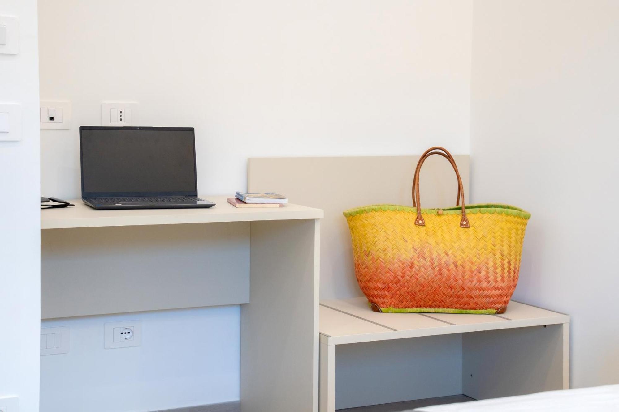 Mifra Suites Сорренто Екстер'єр фото